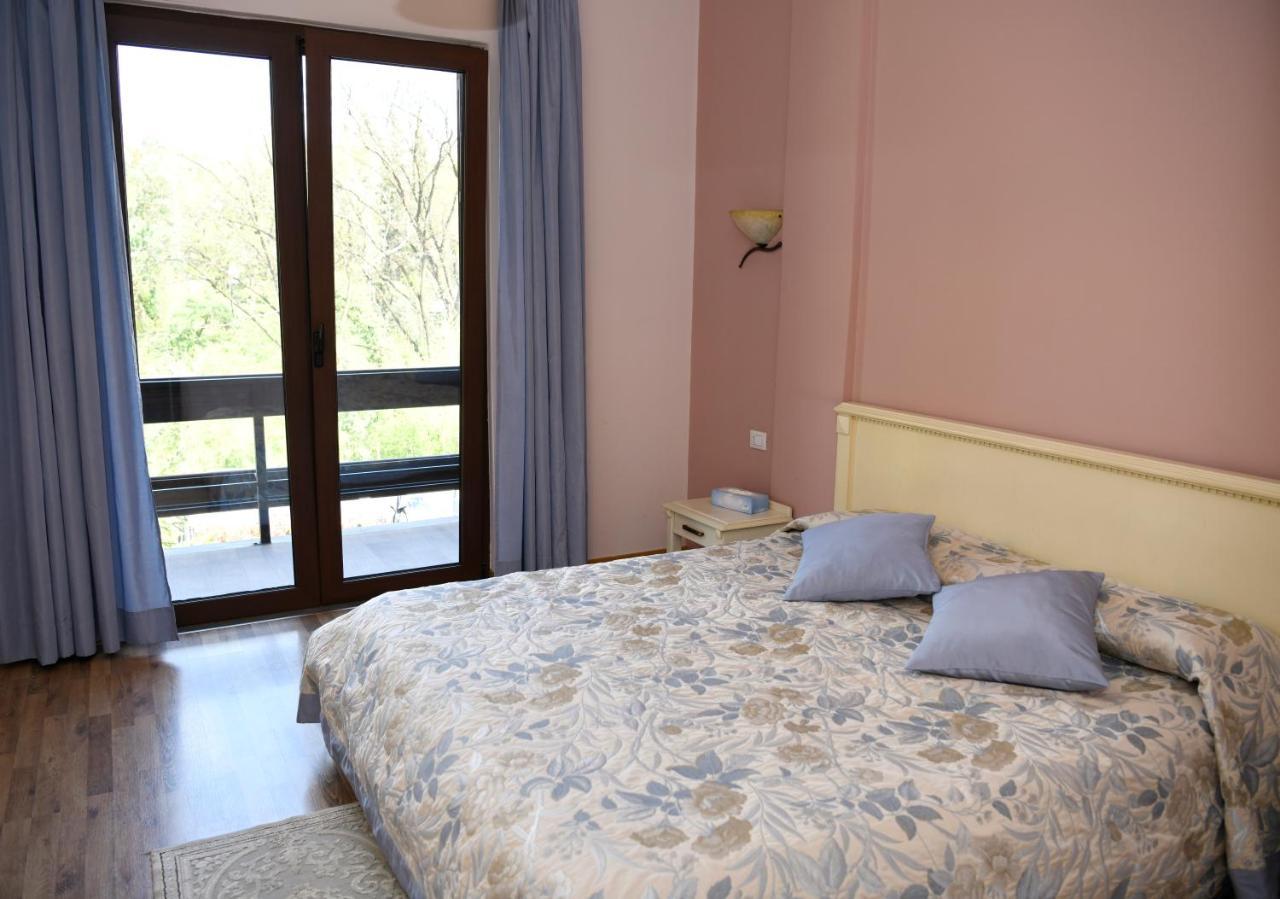 Hotel Restaurant Dreri Tiranë Luaran gambar