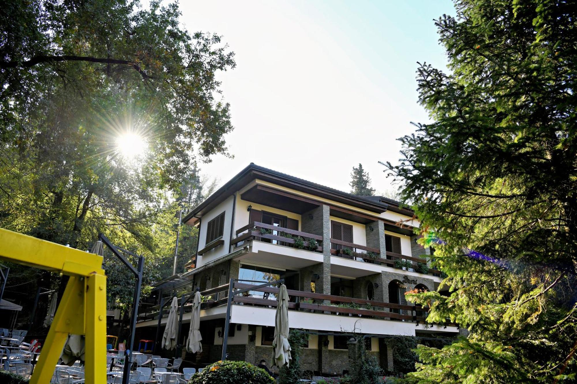 Hotel Restaurant Dreri Tiranë Luaran gambar