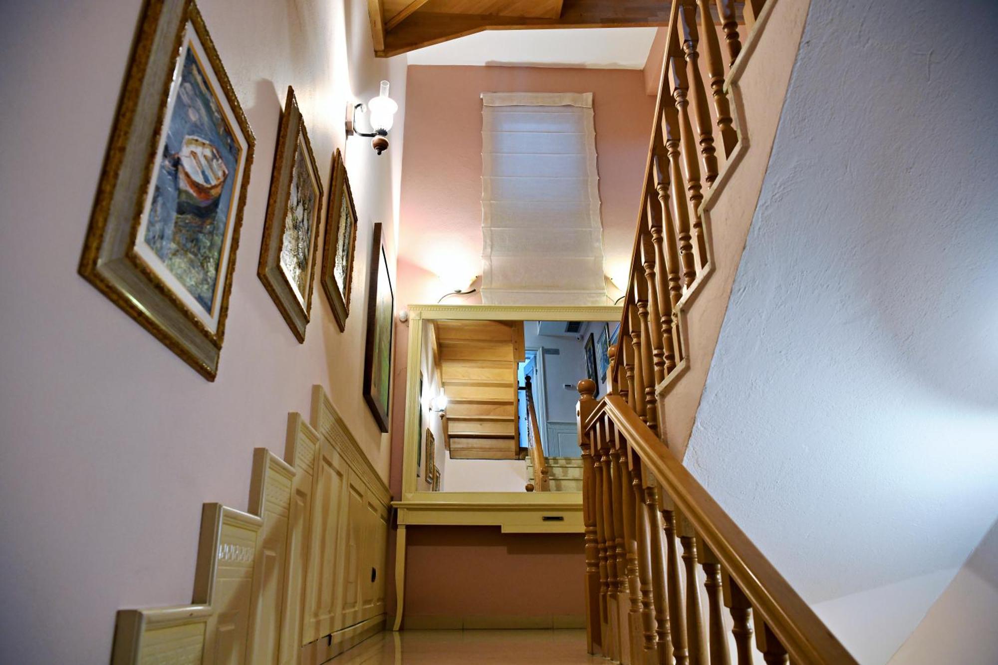 Hotel Restaurant Dreri Tiranë Luaran gambar