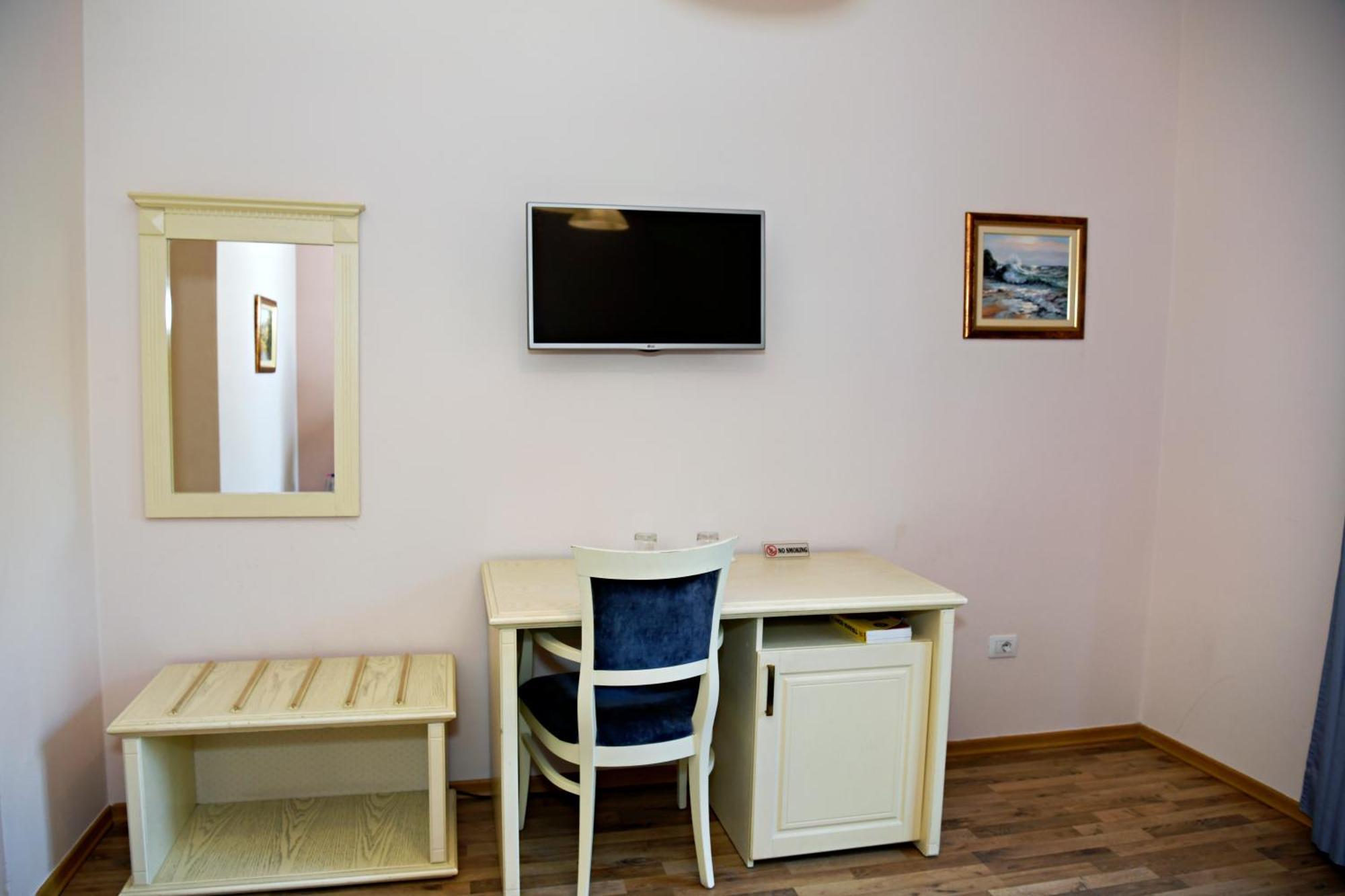 Hotel Restaurant Dreri Tiranë Luaran gambar